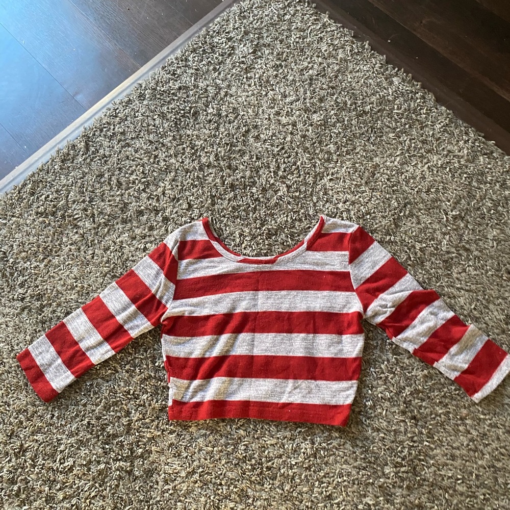 Crop top - Picture 2 of 2